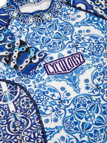 Majolica-front-detail-LS-base-layer_720x