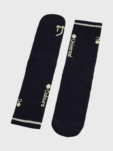 Universal-Colours-Mono-Merino-Socks-Black (1)