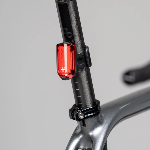 VEL-20-Lumen-Rear-Light (4)