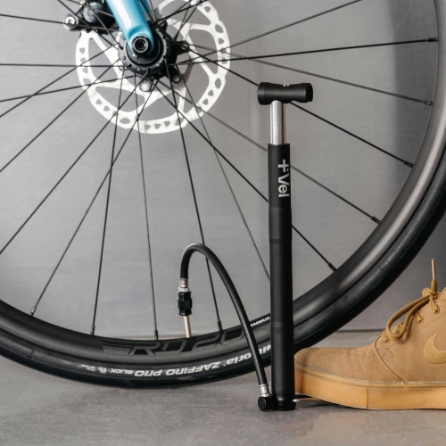 VEL-AR-Flow-Travel-Pump-Matt-Black (10)