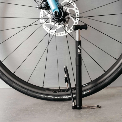 VEL-AR-Flow-Travel-Pump-Matt-Black (11)