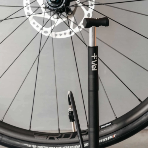 VEL-AR-Flow-Travel-Pump-Matt-Black (12)