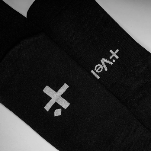 Vel-Summer-Cycling-Socks-2-Pack-Black-White (11)